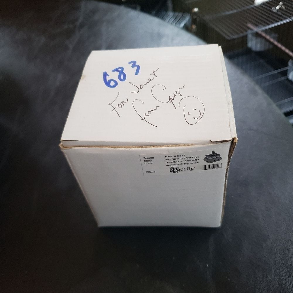 NIB Trinket Box - Picture 9 of 9